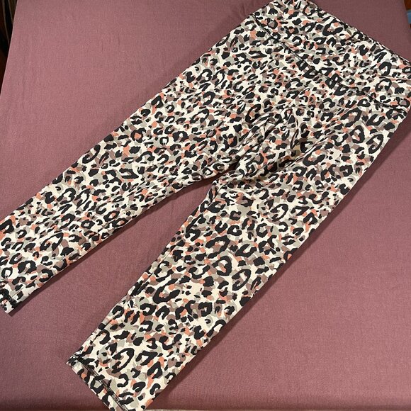 Balance Collection Animal Print Black/Tan Leopard 7/8 Leggings -  Size Medium - Picture 1 of 7